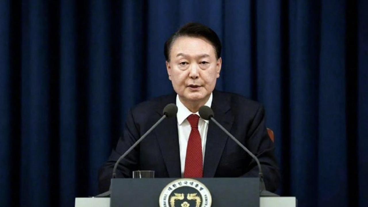 韩国公调处第二次前往总统官邸执行对尹锡悦的逮捕令，这一次并未受到警卫的阻拦，车队
