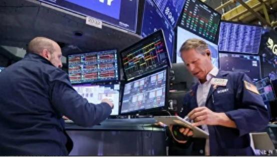 尾盘：特朗普取消对欧洲的新关税威胁 美股大幅上涨
 
北京时间 1 月 22 日