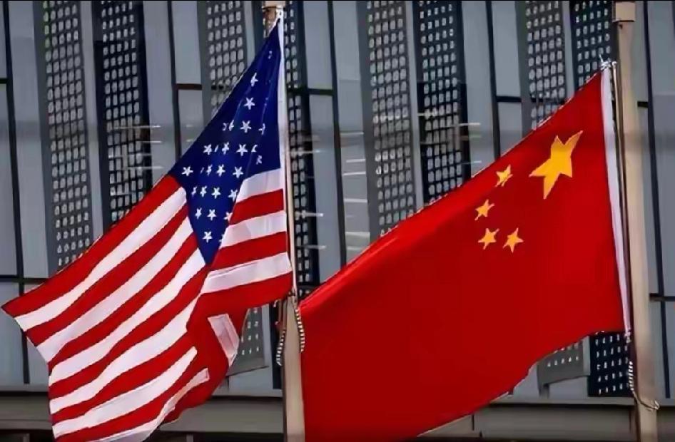 特朗普此次访华，是把晃了好几年的中美关系“安全绳”终于系牢了。
最核心的突破是关