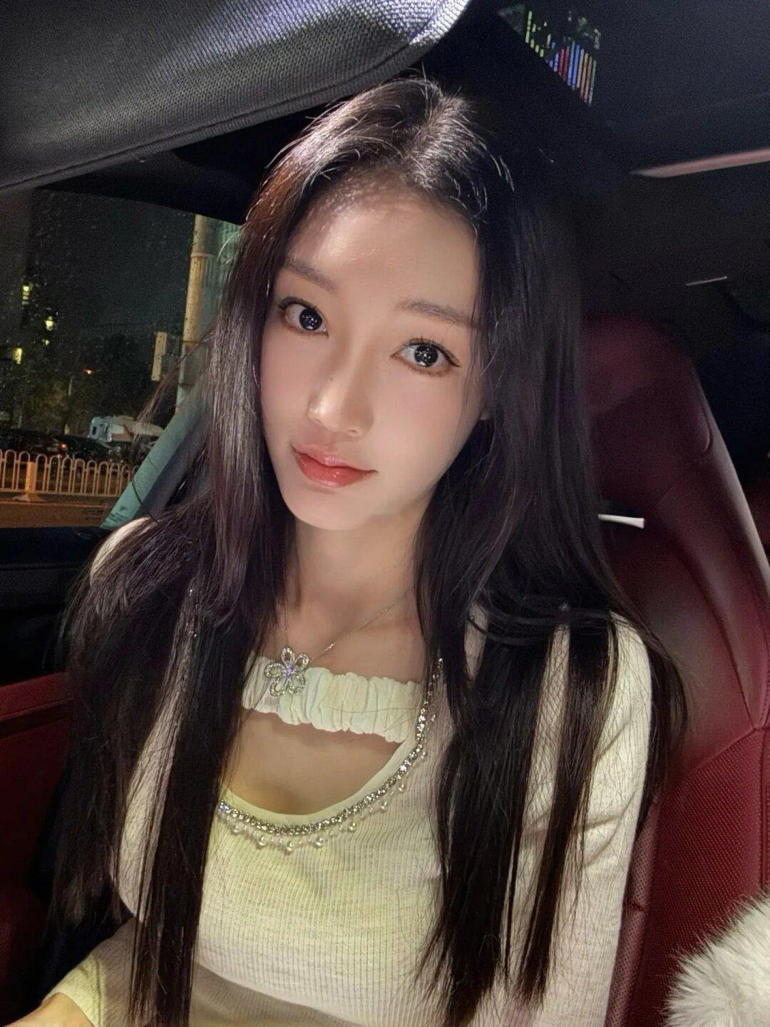 每天开心就会每天漂亮🤳