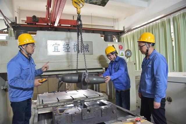 ?“生命之塔”坚实稳定“太空之家”舒适温馨“湖北造”产品护航“太空奇妙游”
