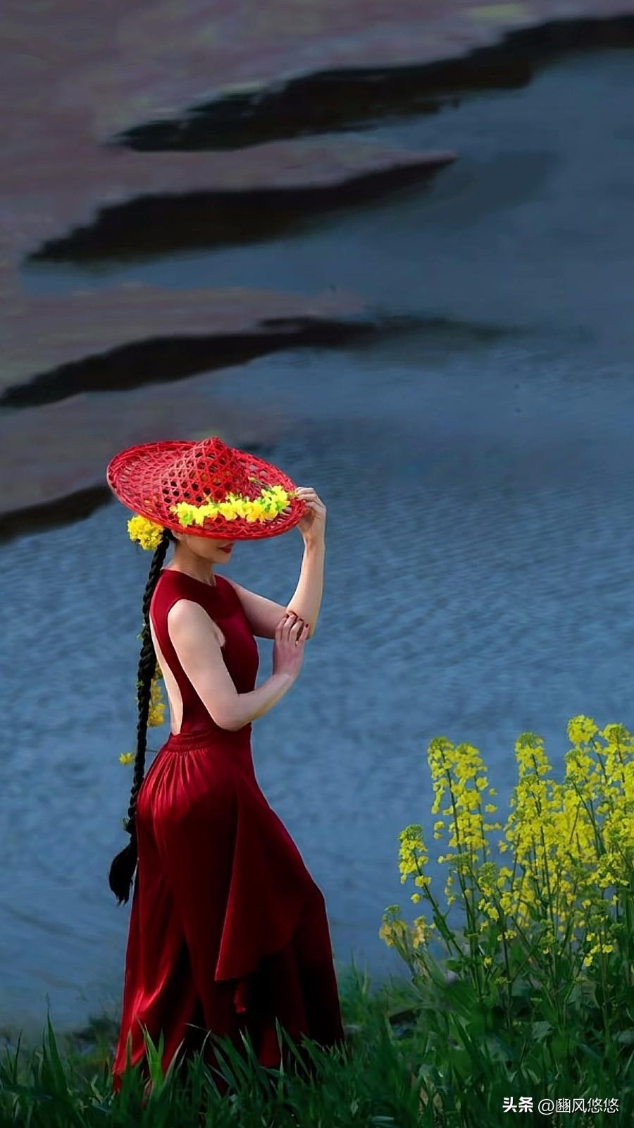 摄影宛如一封寄给时光的情书，携着美丽而来，于大自然的映衬下化作凝固的浪漫。

