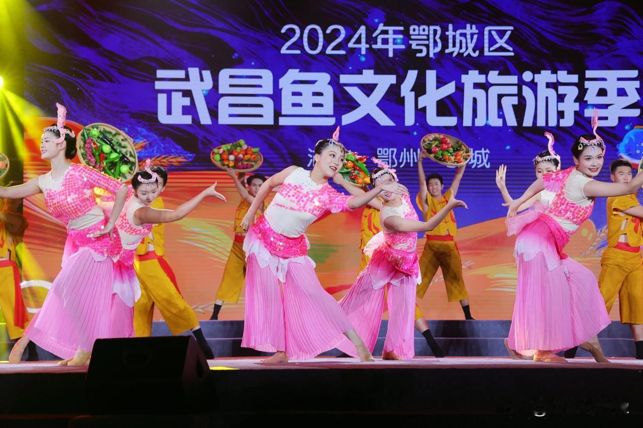 祝贺中国农民丰收节！希望丰收节越办越好，真正成为农民自己的节日！[玫瑰][玫瑰]