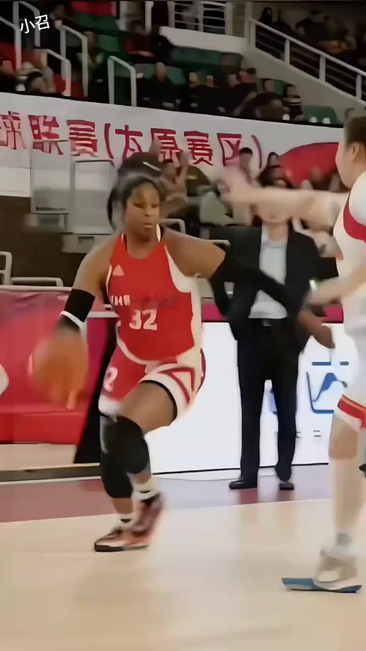 拿来吧你，两个人抢不过。