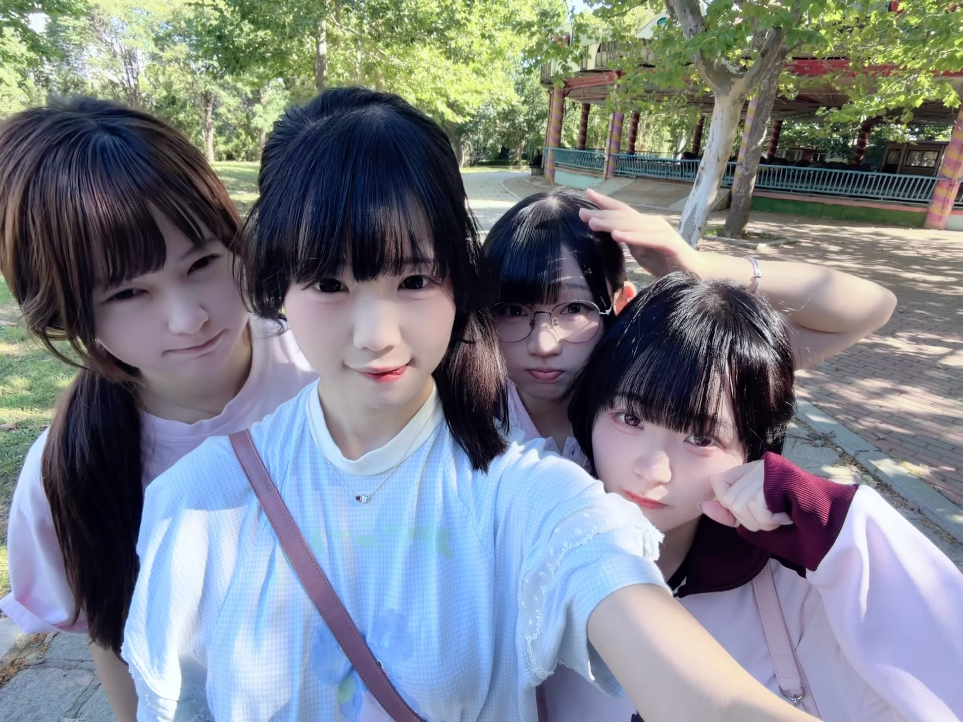 苗苗Yumena[超话] 喜欢💕～天气好好～🥰 ​​​