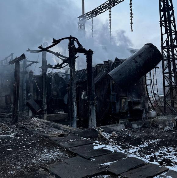 乌克兰还能坚持多久？在俄罗斯的炮火下，基辅、敖德萨等地的基建被严重损毁，乌军裹紧