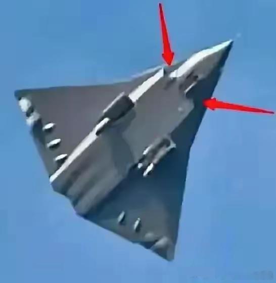 泪目了！六代机一出现，一转之前“你先出牌，我后跟”的情况，反而变成，“我先出了，