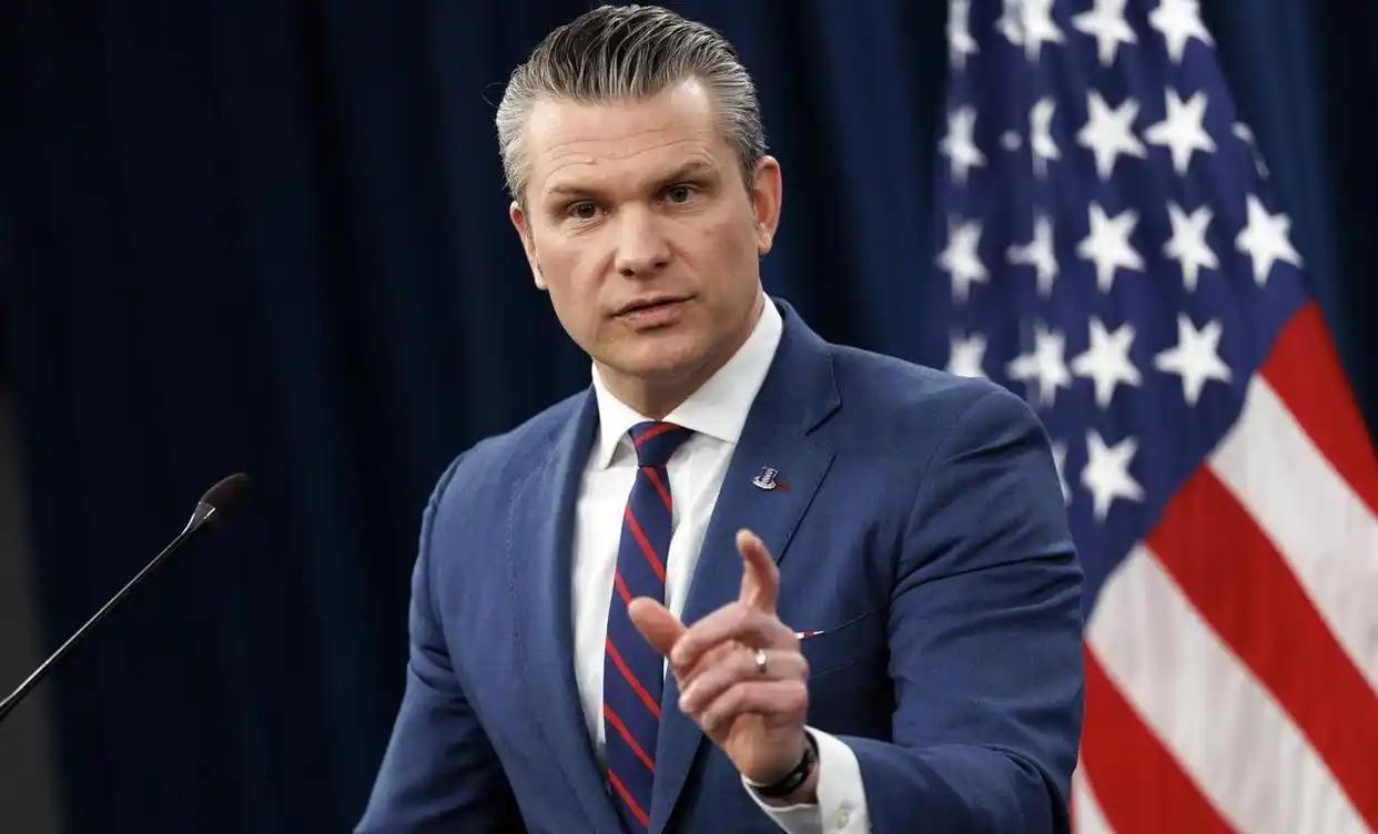 伊朗成功颠覆美国的军事指挥系统，美国战争部长赫格赛斯对美国高级将领大开杀戒，罢免