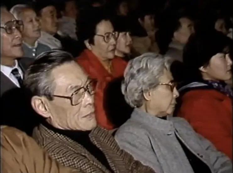 李秀明演唱会刘琼老师还特地去北京观看了