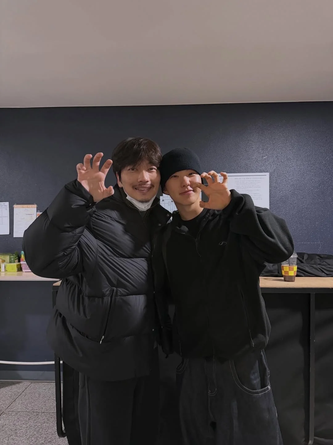 嘟荣尼休假安排➕1 去见李东辉前辈了🥹