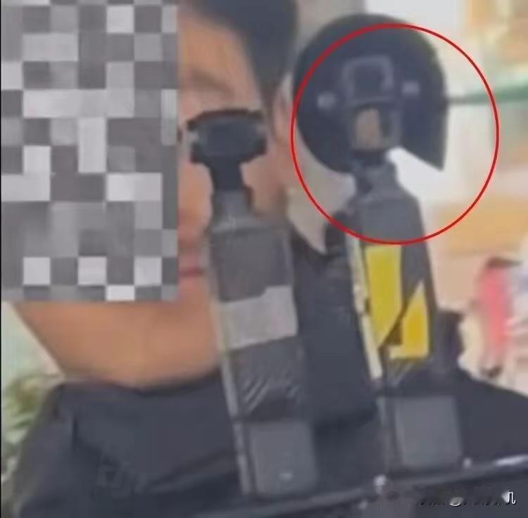 大疆Pocket 4谍照流出，预计采用广角+3倍光学变焦的双摄组合，机身比大疆P