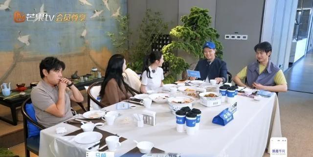 看孙杨和马頔被纠错时的第一反应，终于明白，他们口碑会反转不是没道理 