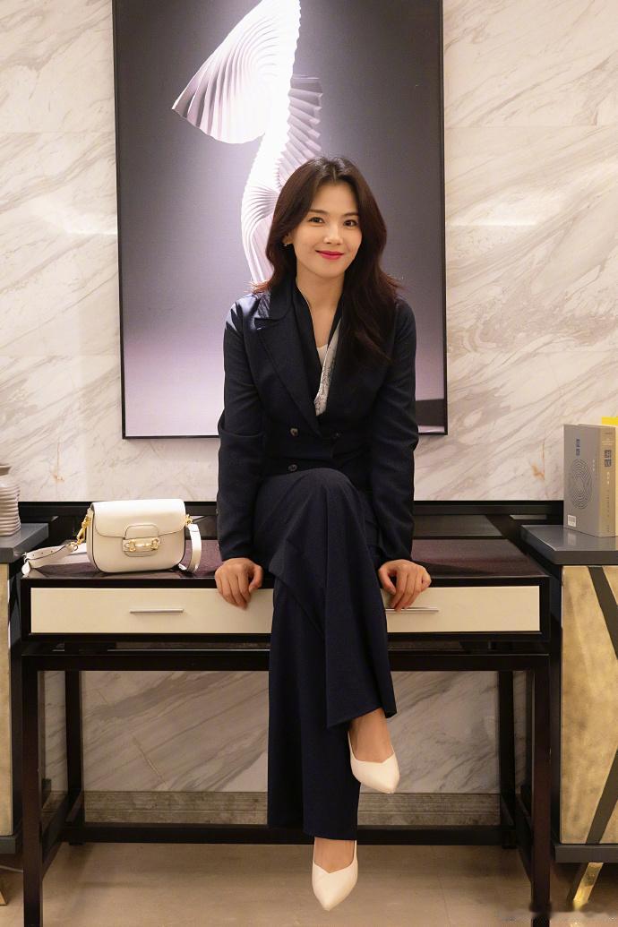 哪位女明星的颜值惊艳到你了?
气质大女主