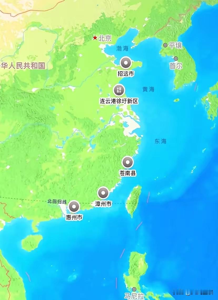 昨晚央视就那么几句话，我却听出了一身鸡皮疙瘩。
从北到南，一排巨型“充电宝”正在