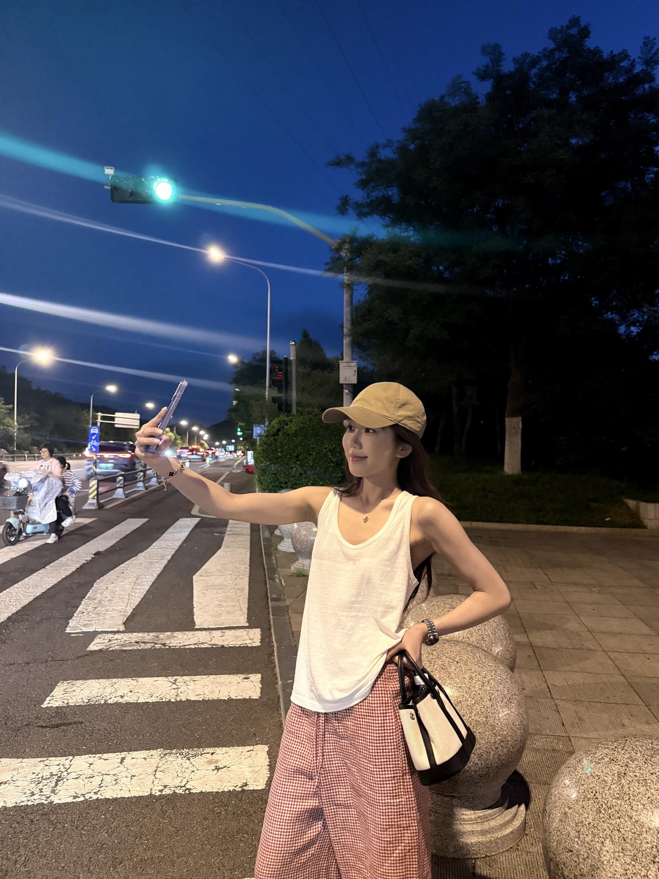 后来是我先爱上了真实的自己