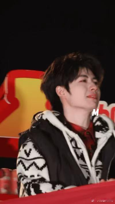 黄誉博上综艺哭了 黄誉博上综艺哭了🥺！了解到才知道是因为粉丝在下面喊“黄誉博我