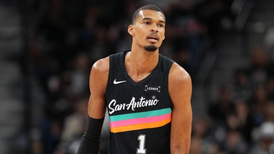 NBA季后赛战报！
马刺击退开拓者，文班亚马35分！
首场以下克上诞生，东部第1