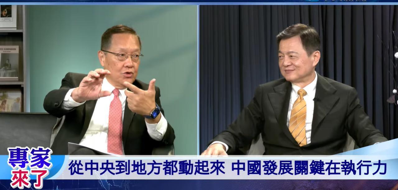 介文汲真在研读我党历史！周锡玮听得一愣一愣的

一个台湾名嘴，把三大法宝讲得比很
