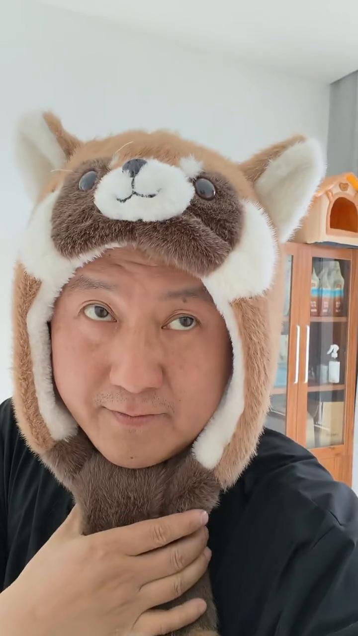 看，给我看，给我家大莹子下的看着，我就过去。