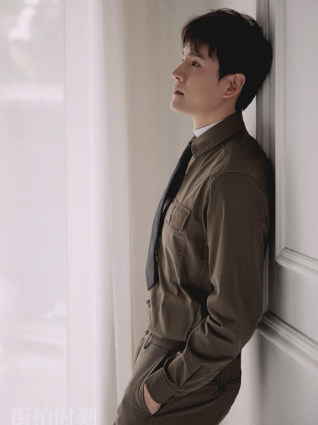 经超40岁状态经超 40岁状态绝了，棱角分明，自律男神太迷人￼￼￼。 