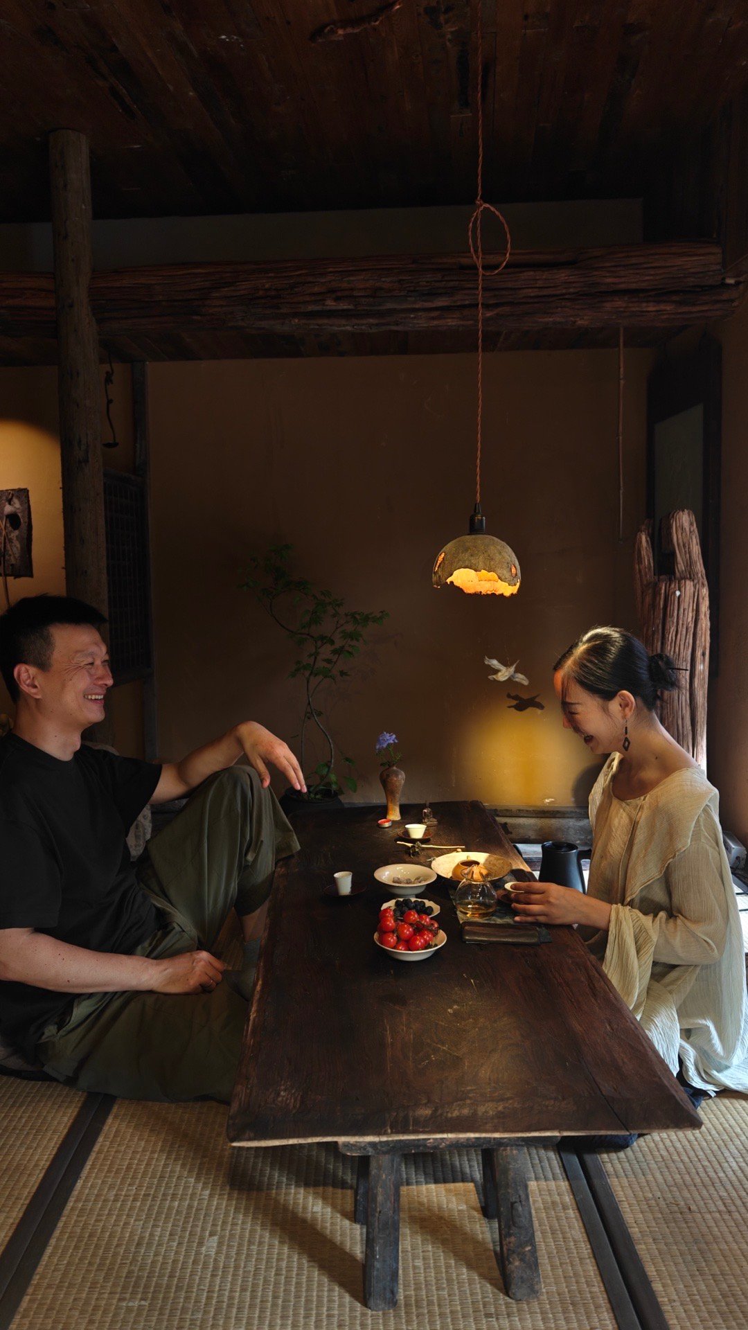 06年和三哥初次相识，一晃多年过去。不曾想今年因茶再续交集，缘分这件事，真的很奇