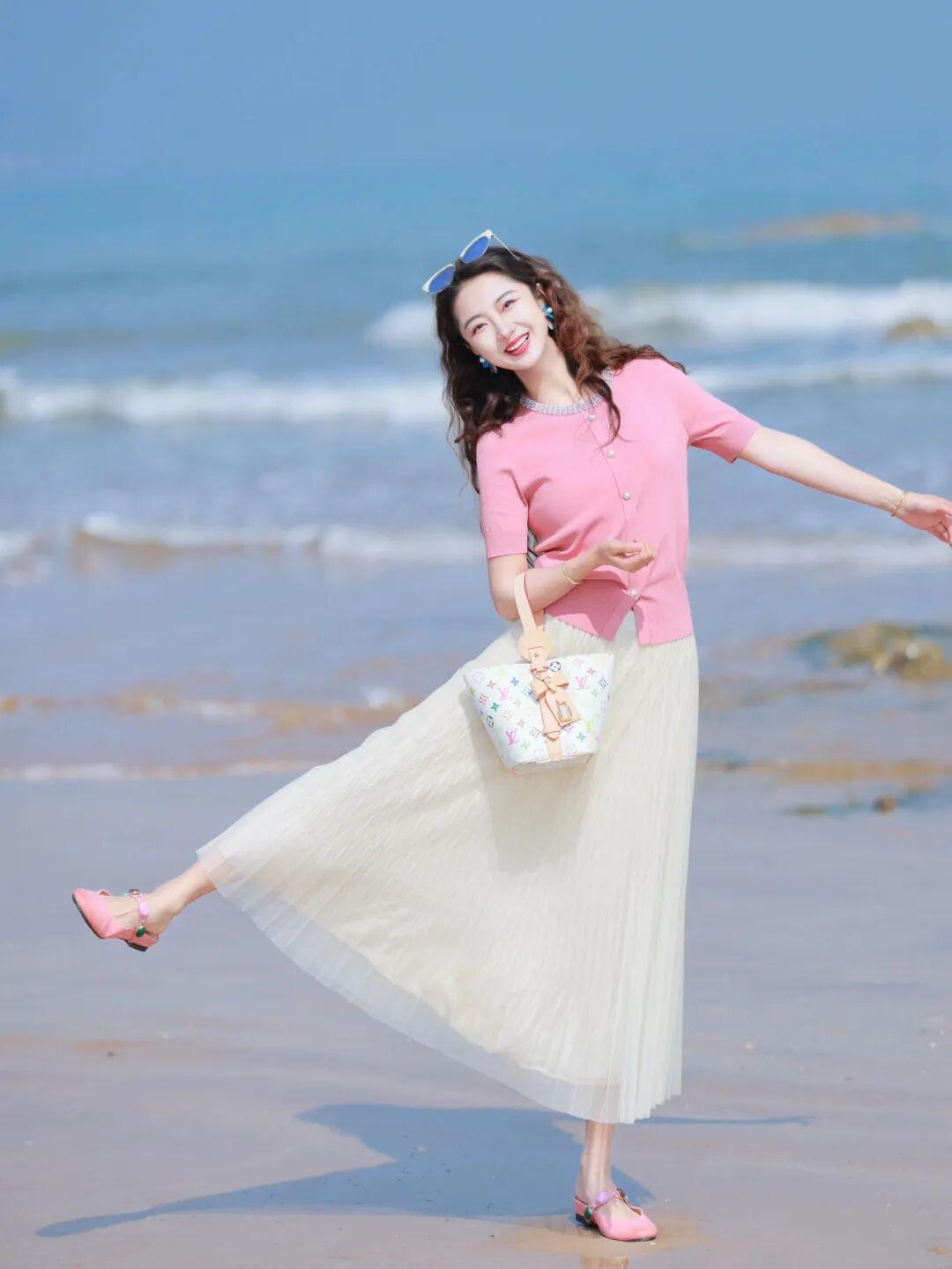 | 长裙的氛围感日记时尚摄影穿搭 女生摄影穿搭 时尚写真穿搭