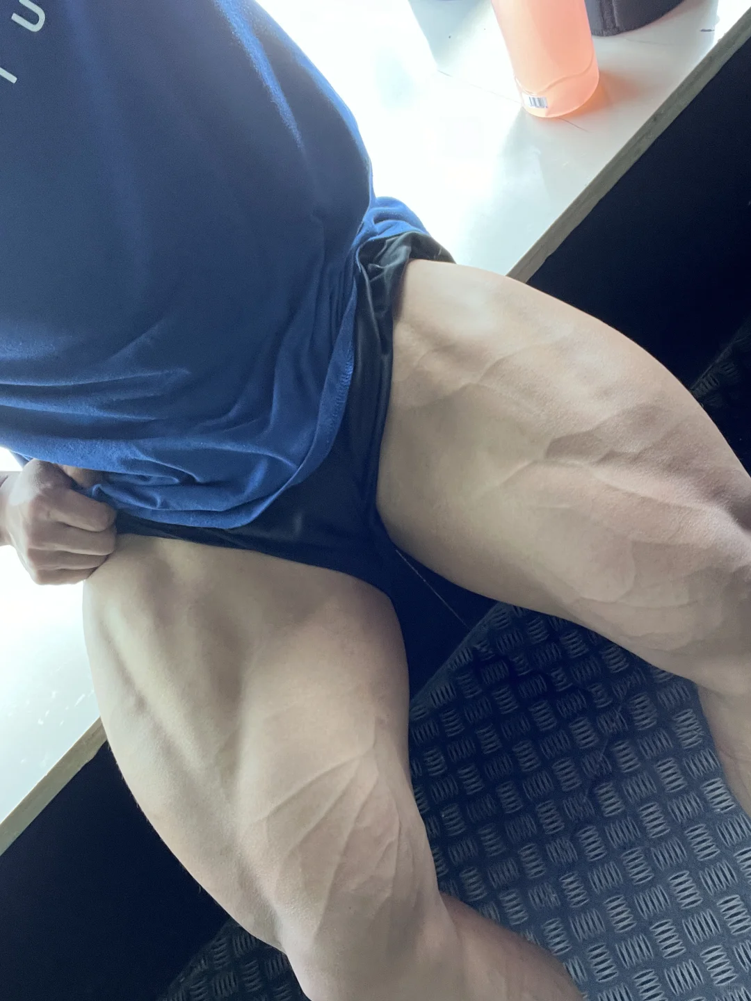 小细腿