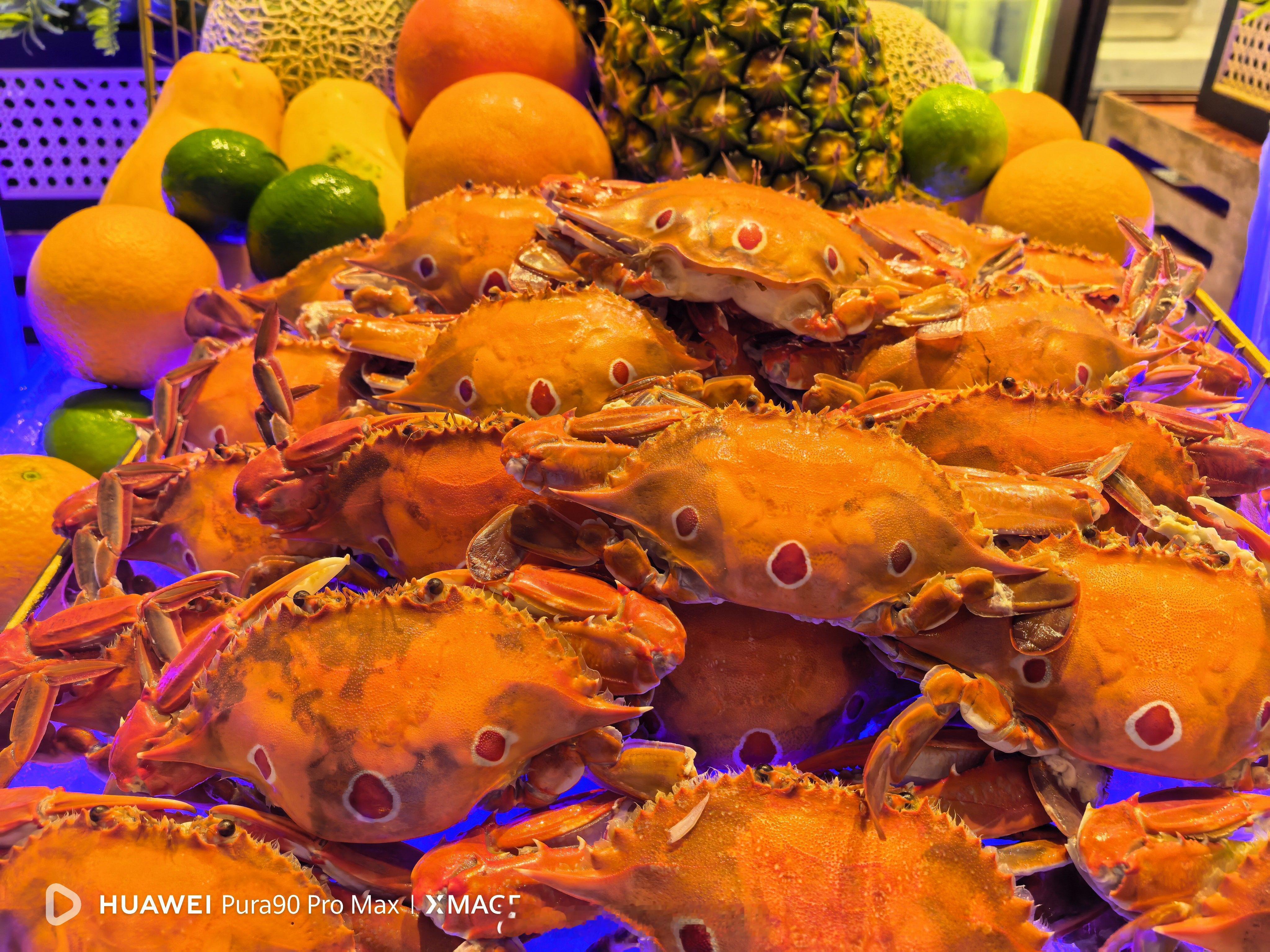 傻瓜式拍摄抬手就拍，生图直出不修图，华为Pura90影像能力确实强悍。华为pur