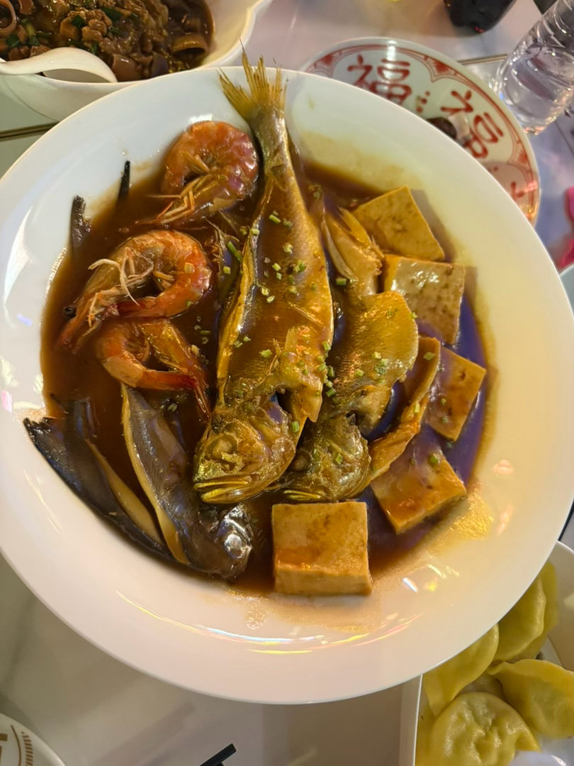 鲅鱼饺子吃了，蛇草水和崂山可乐都是送的