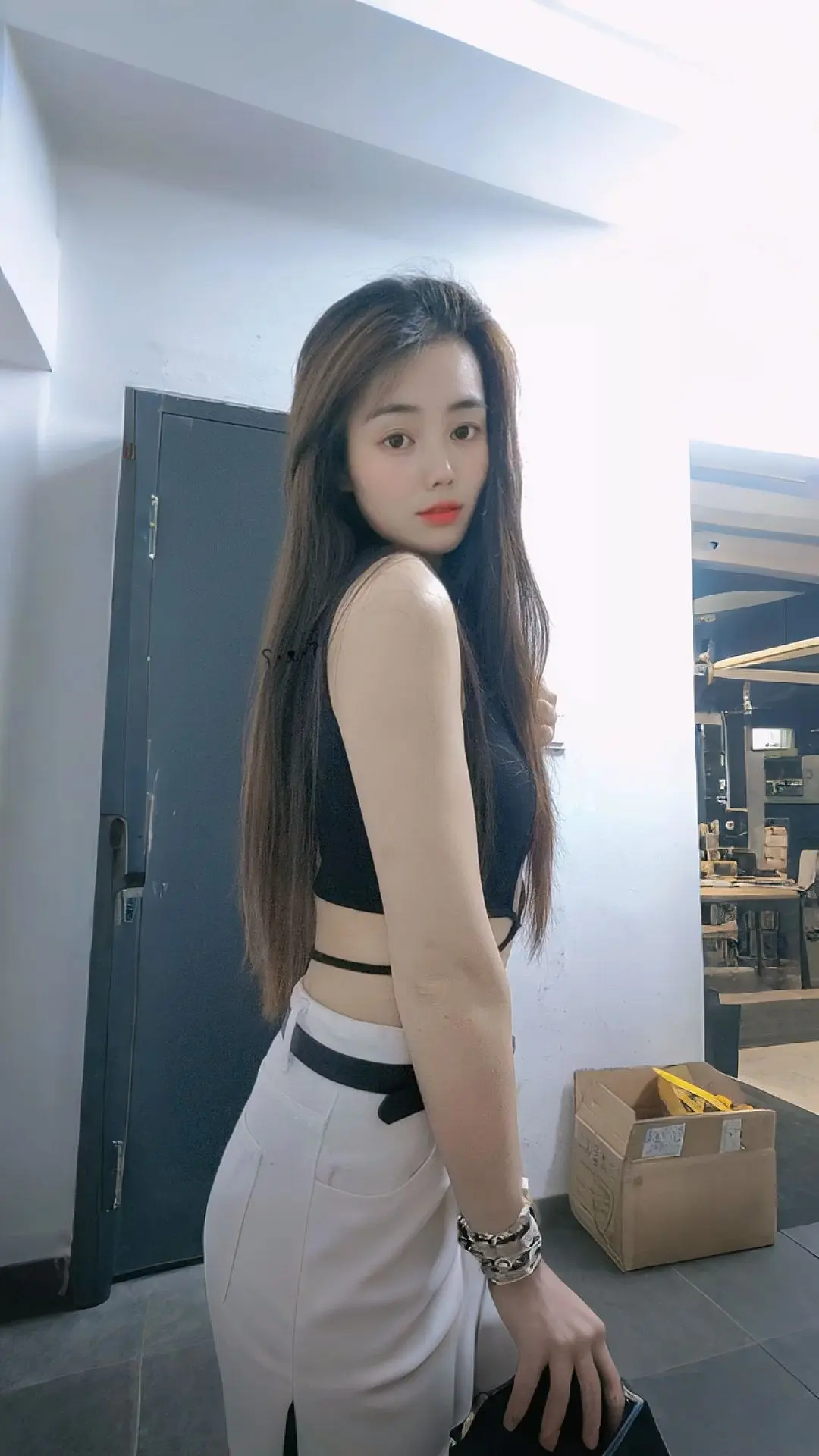 什么时候才能睡觉，一翻身就蹭进你怀里呀😂