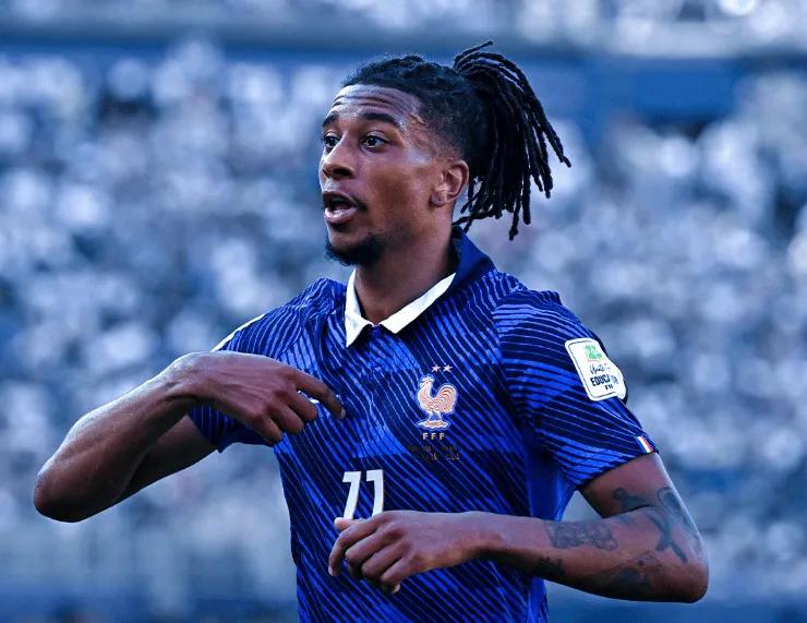 RMC：法国足协已向FIFA申诉，要求重新审查奥利塞的黄牌
07月07日讯，据R