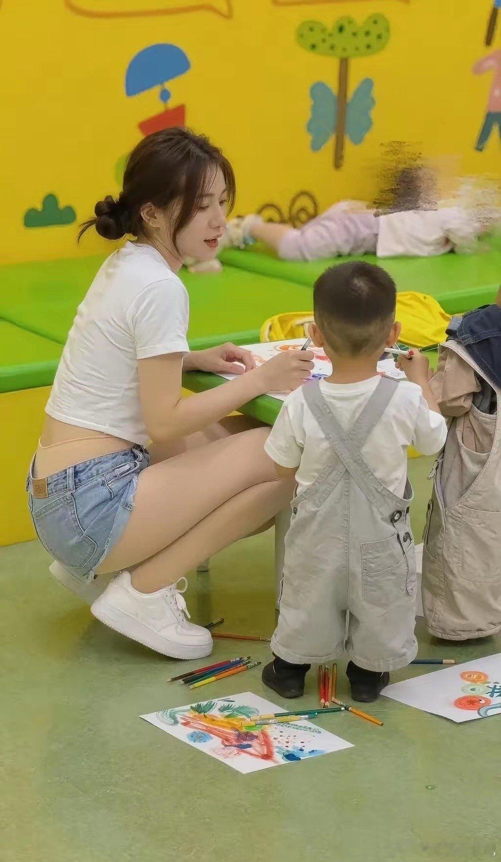 幼儿园老师真负责，你觉得呢？ 