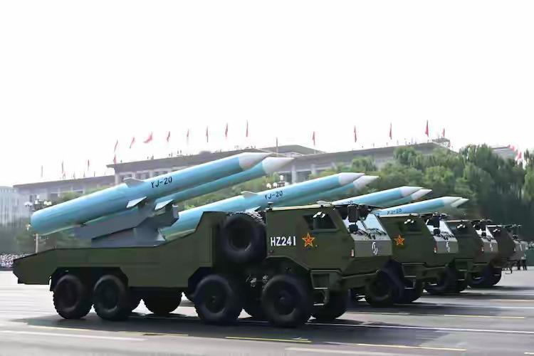 10分钟打穿美国航母！
中国鹰击-20/17射程官宣 ，超过1000公里？ 近年