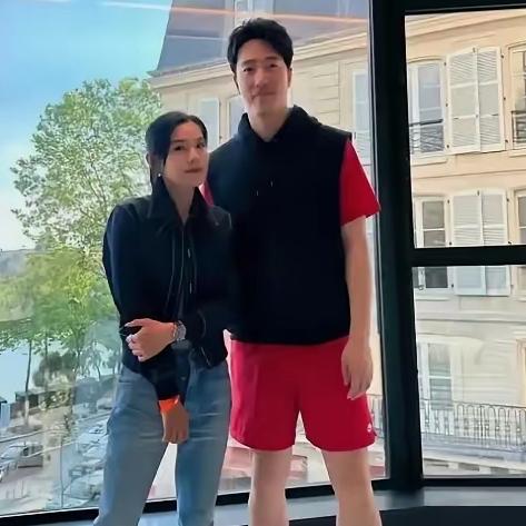 刘翔老婆吴莎
如今的生活状态，
其实给所有人上了一堂关于婚恋的课。

     