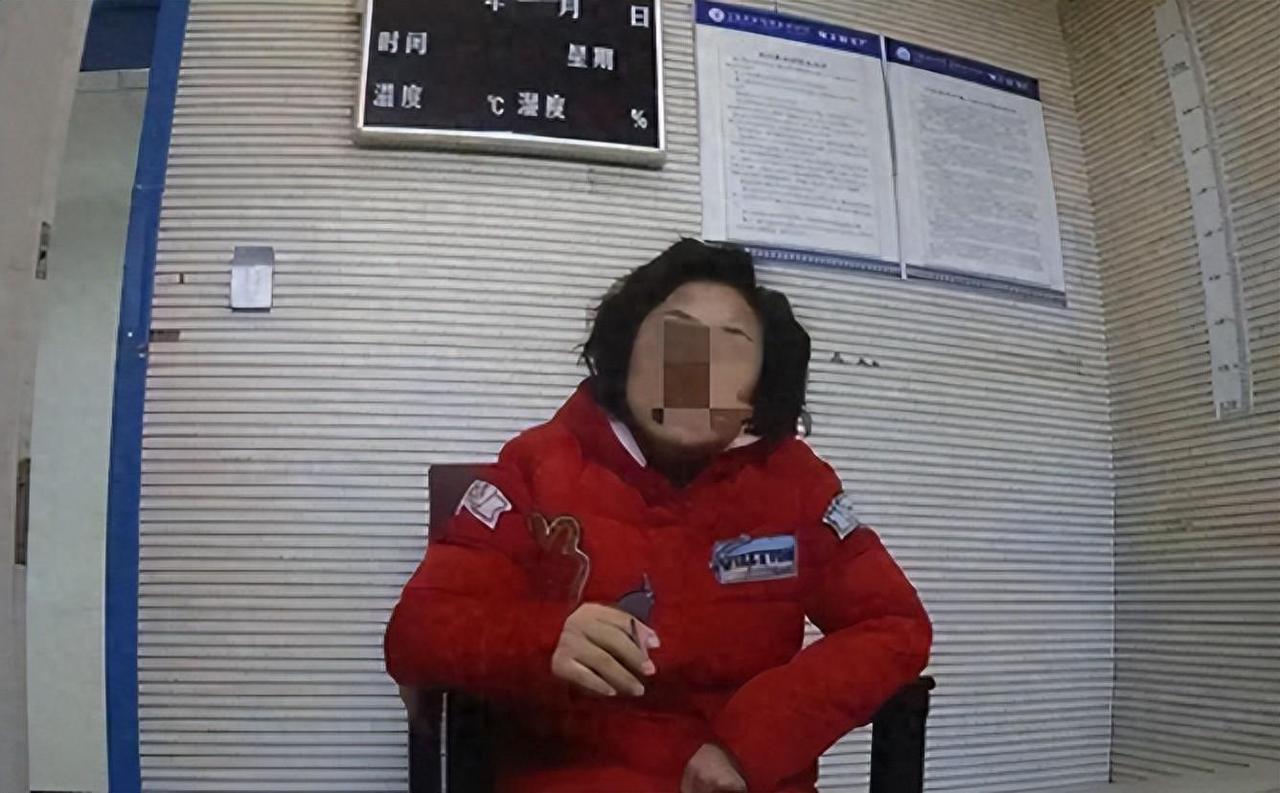 “凭什么规则都是你定？”2020年，南京女子利用天气预报购买航班延误险，押中了9