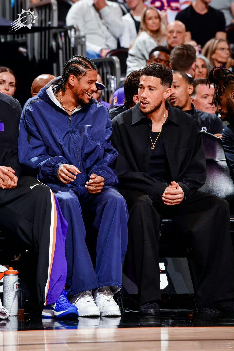 明天中午12点，在咪咕视频直播开拓者vs太阳。西部两支附加赛区域球队的直接对话。