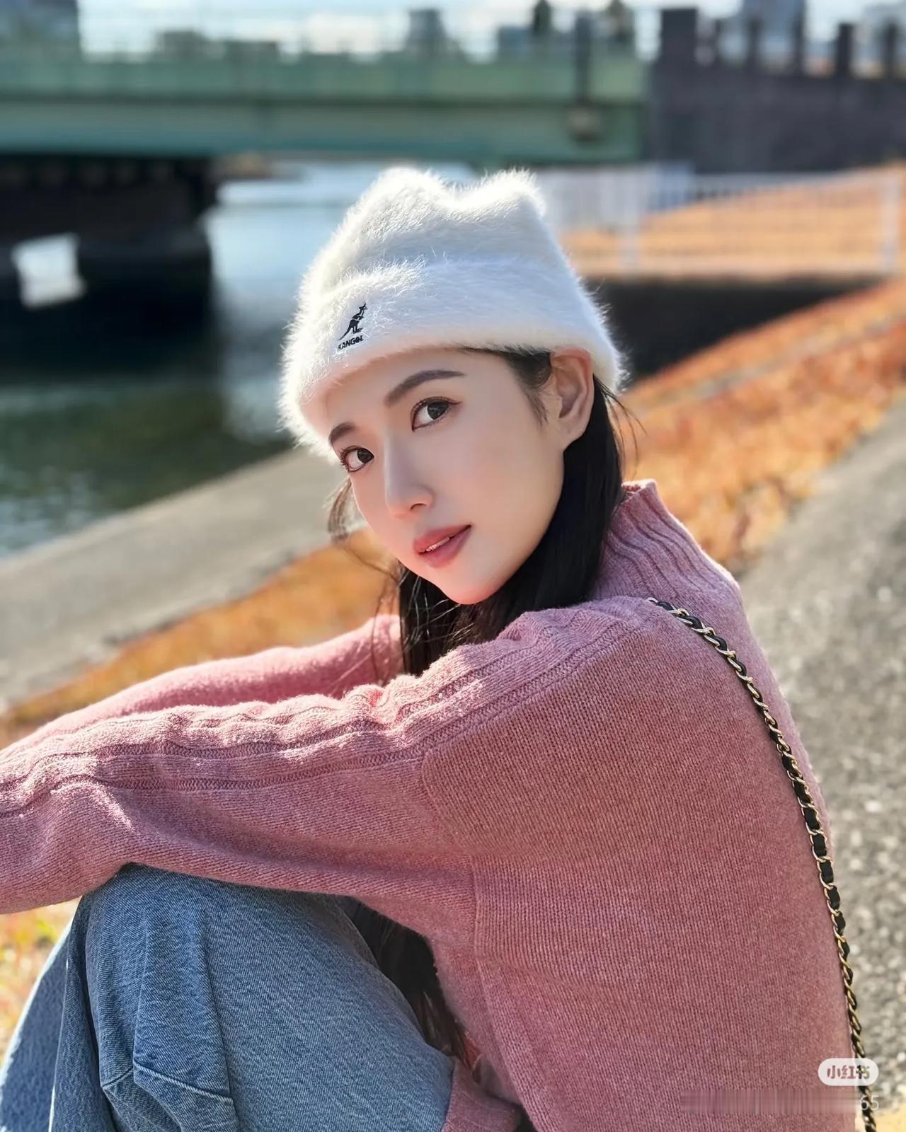 话说香港近几年就推出了许多样靓身材正，气质也相当不错的新晋博主，而西雅图就是其中