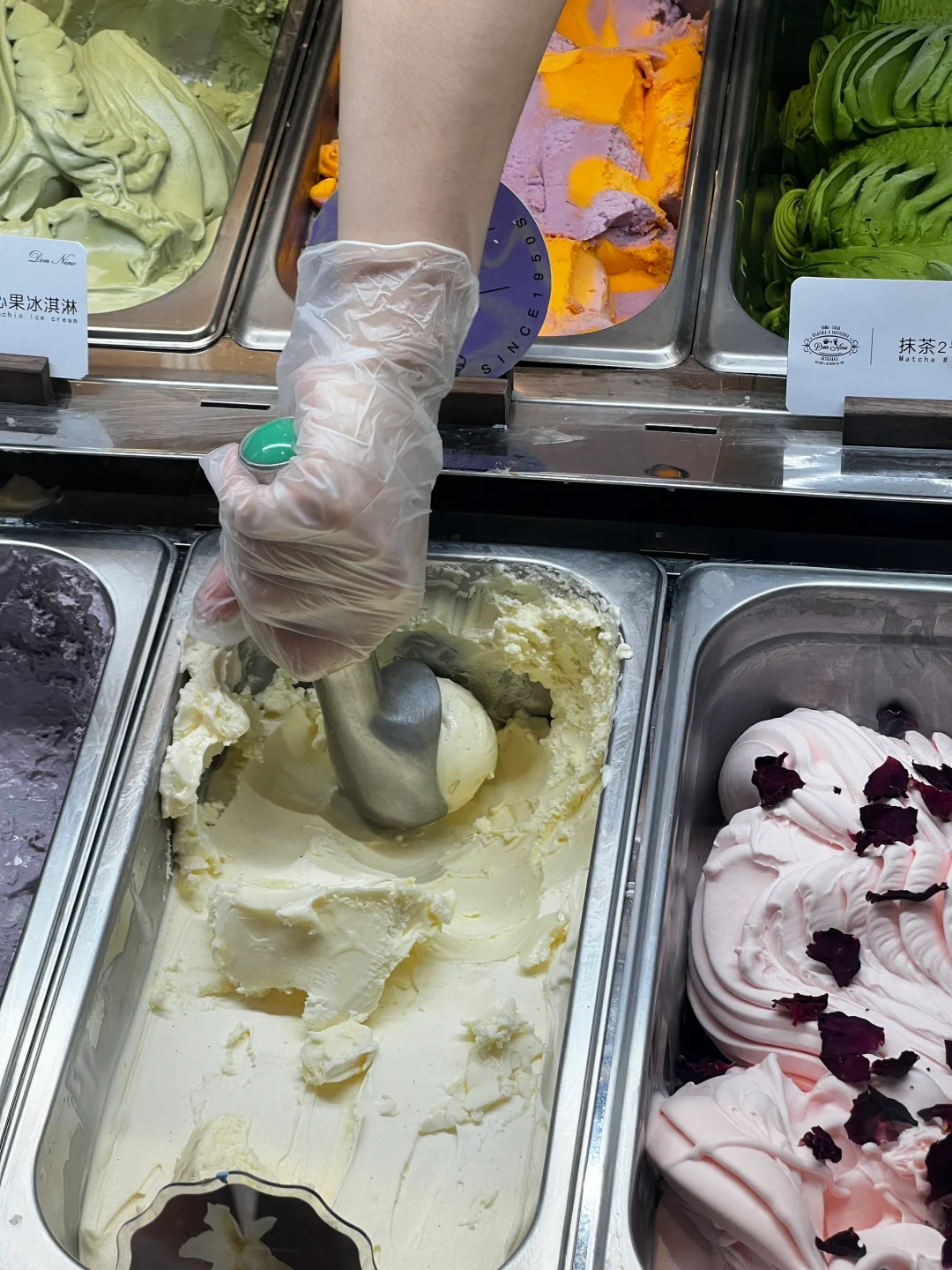 是哪家宝宝夏天还没有女朋友买冰淇淋呀🍦