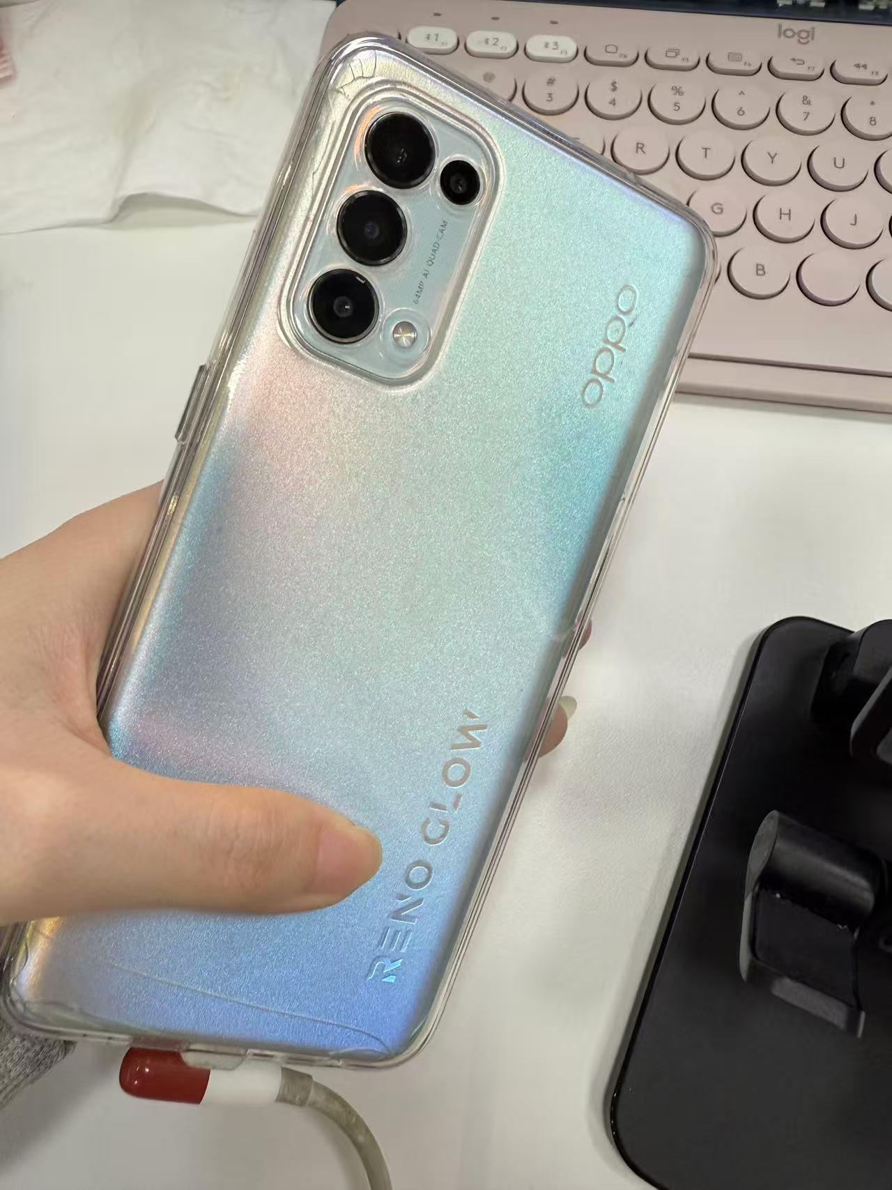 用了四年的战损版手机📱

👀给大家看看我用了4年多的OPPO Reno5
