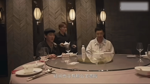 于正姜思达 芳若姑姑训宫女 我要把这段剪成鬼畜循环播放！于正说“不美”时语气轻柔