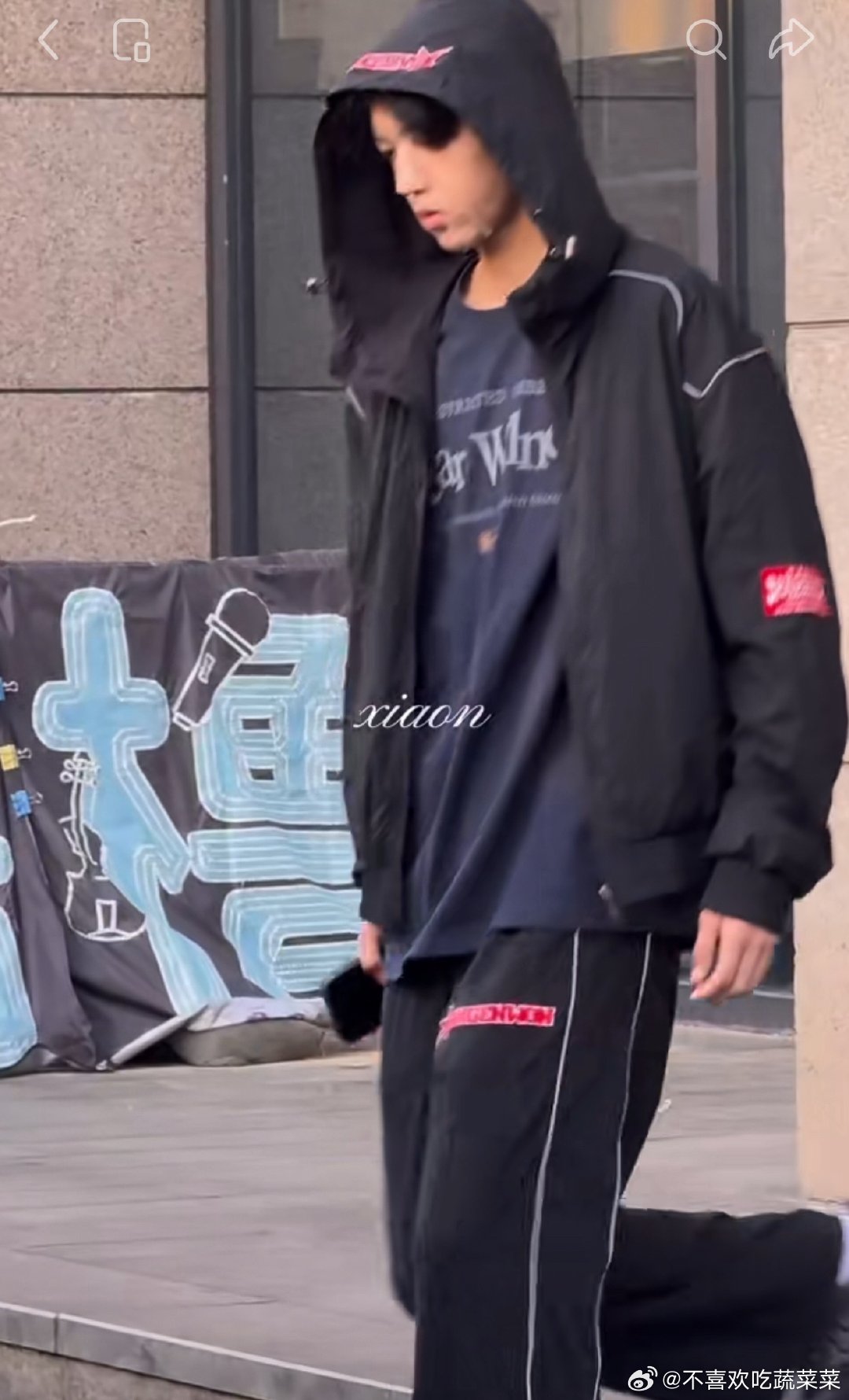 tg 继续敷面膜的男演员 