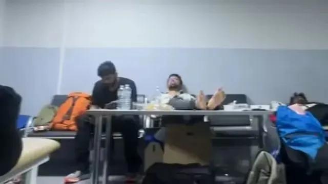 印度游客到俄罗斯被拘数小时破防：那些认为印度超级大国的人应该明白，这只是一个神话