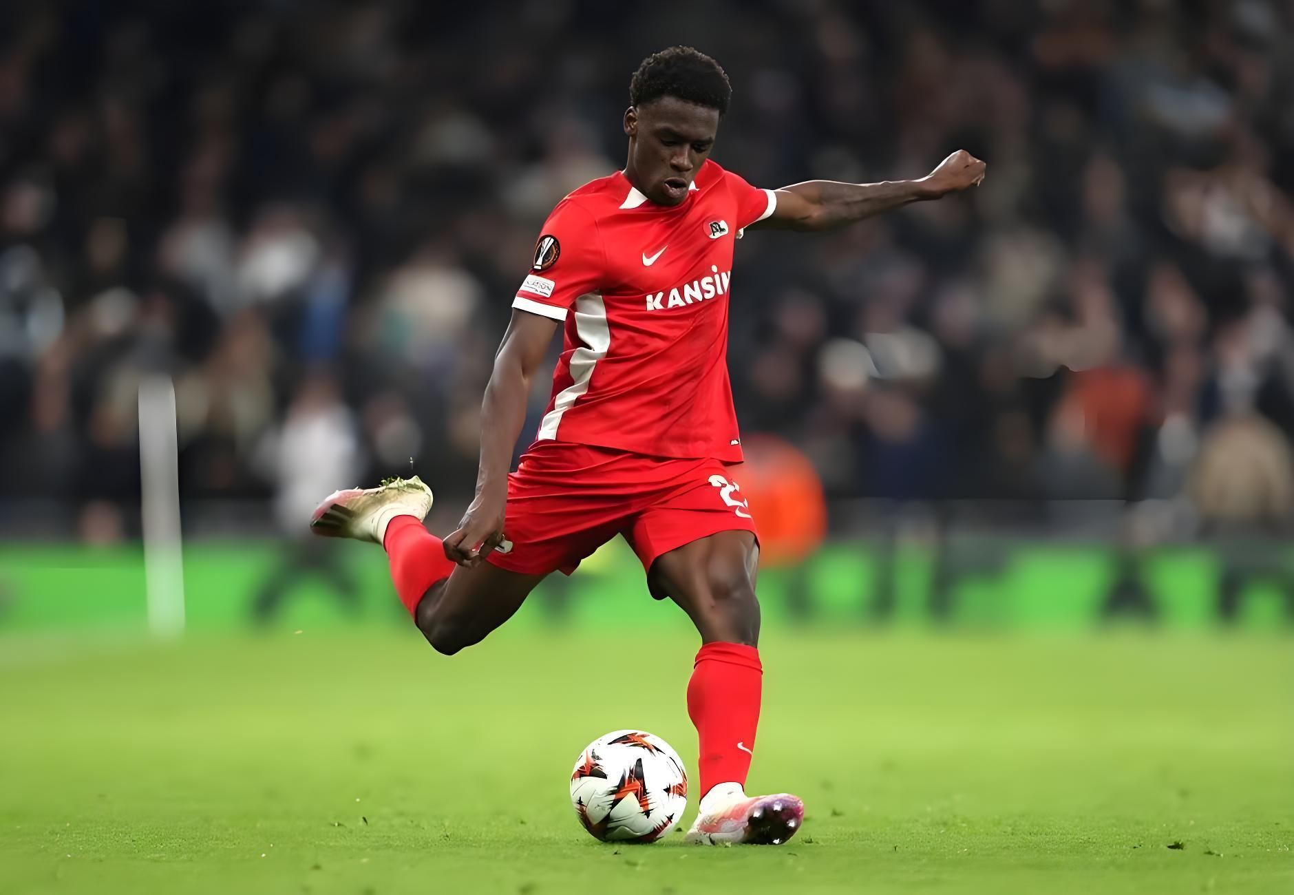 荷甲：特温特 vs 海伦芬赛前剖析特温特：球队整体状态稳定，主场攻防兼备。依赖出