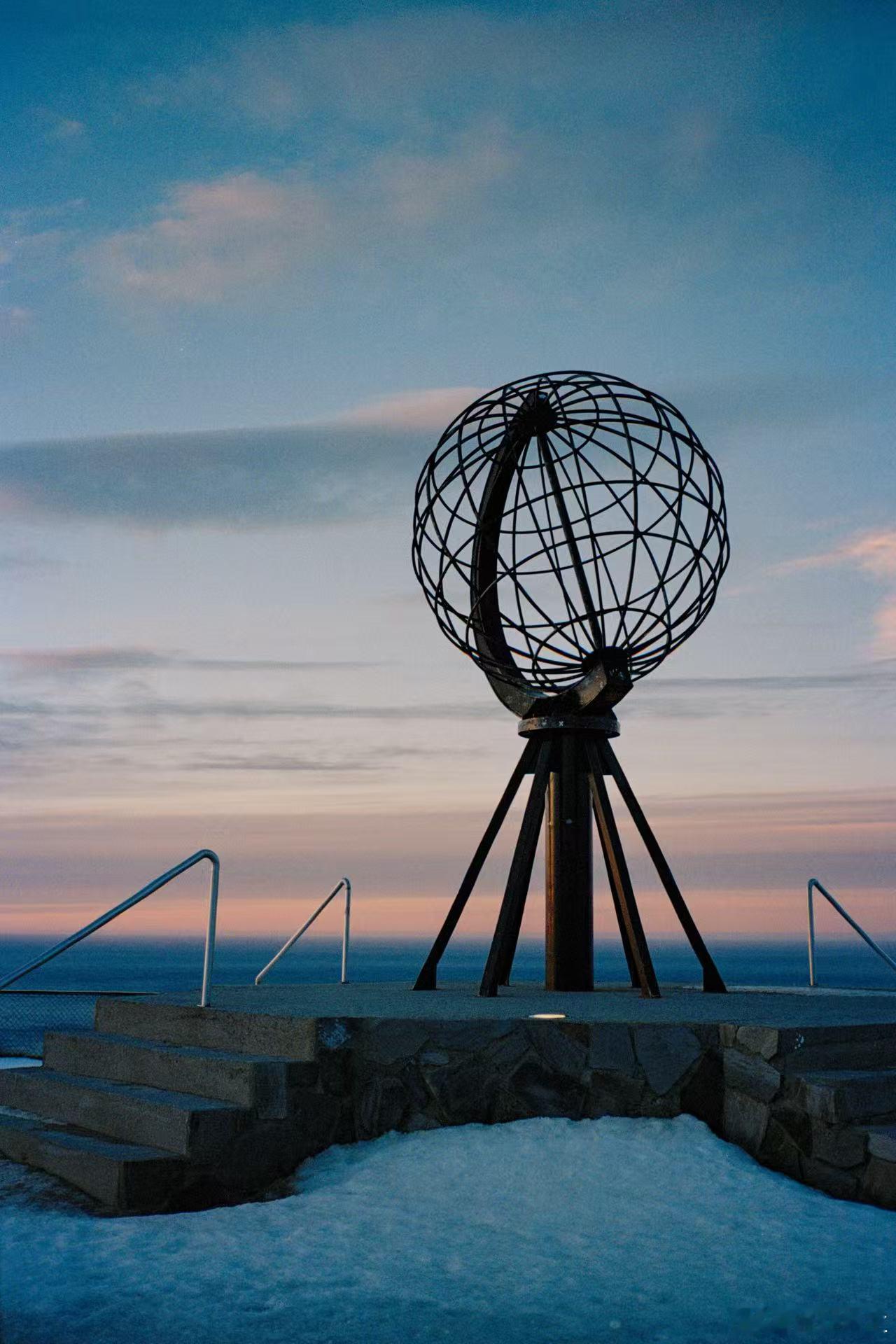 原来韩商言带回挪威的是Links李现挪威之行也太有梗了！梦回韩商言名场面，和 L