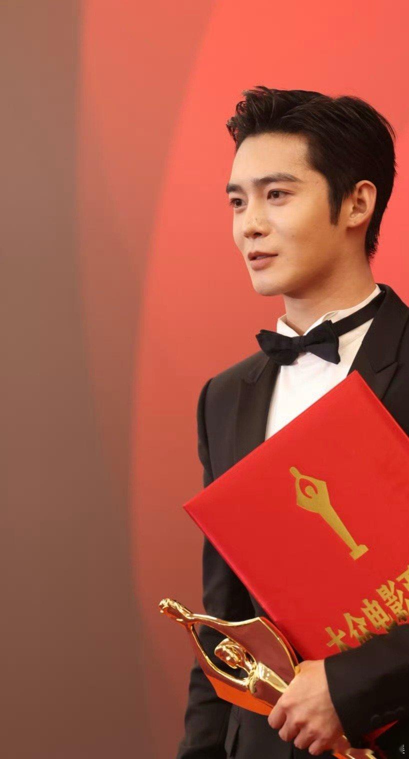 #于适yosh[超话]##于适 最佳新人#我真的太喜欢这样的一个实力，而且对于我