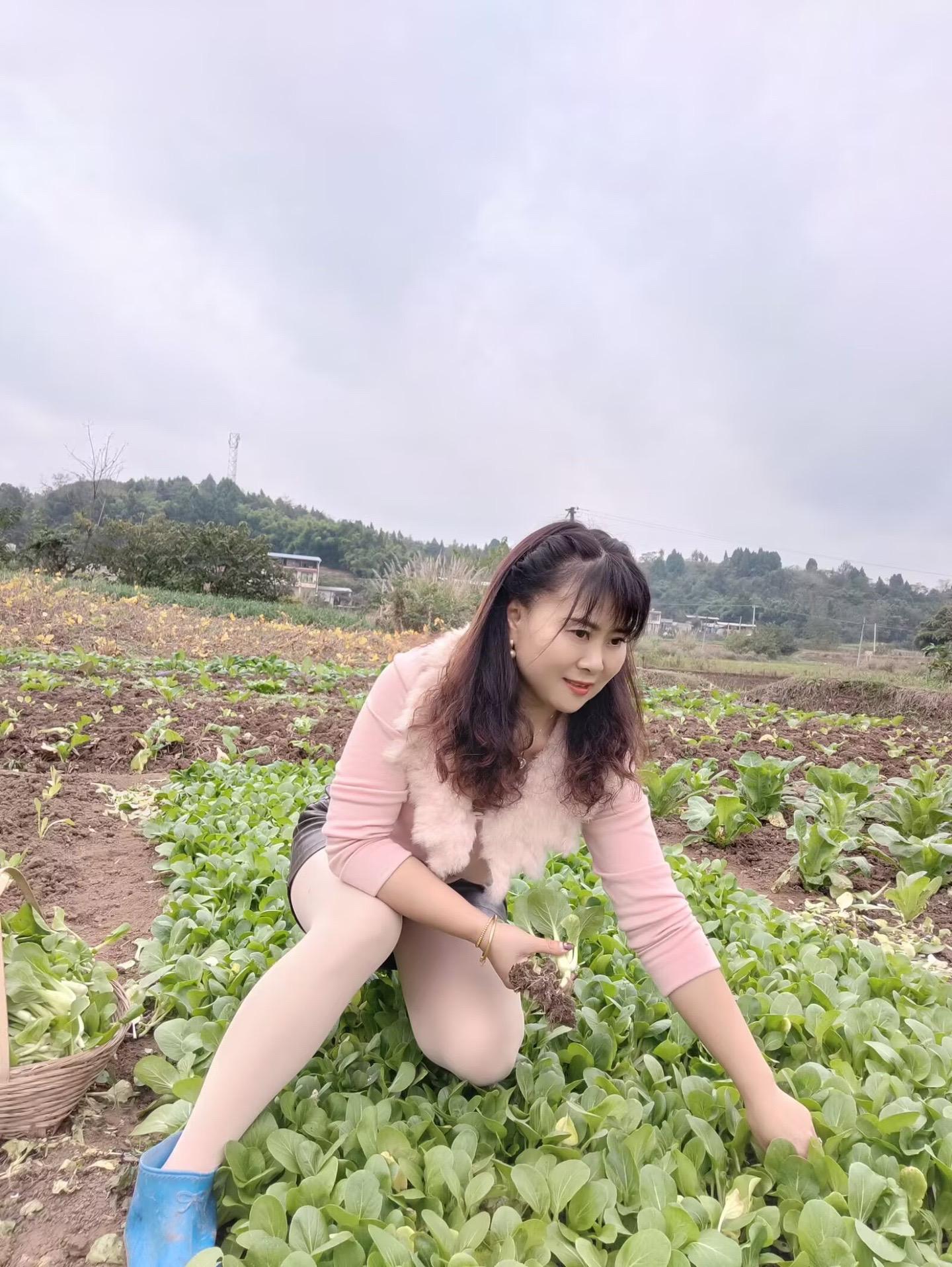 在喜欢的状态里生活，做你自己，生活不在于富足，而在于知足
