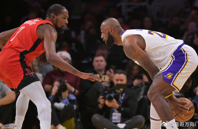 NBA常规赛，雷霆vs凯尔特人，亚历山大用一记干拔拿到第20分。这样，亚历山大连