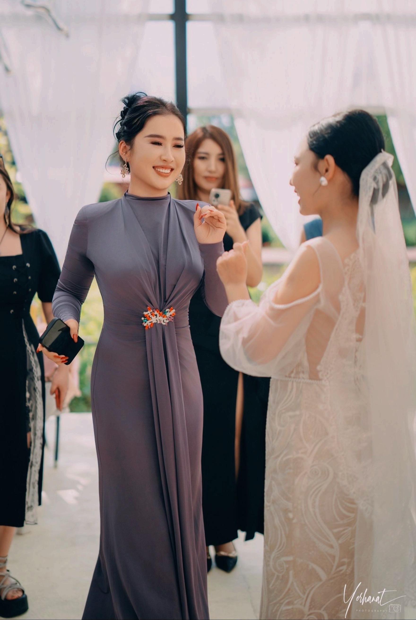不用太用力表达什么，都有感受，不如沉默看看时间……。