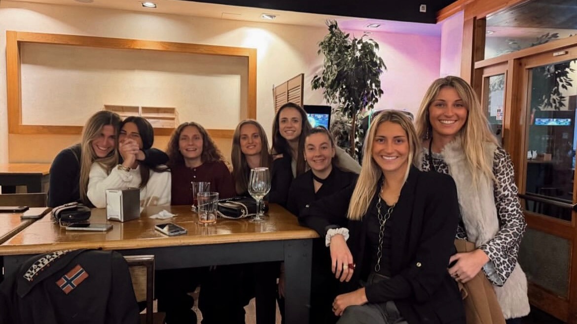 再次祝贺elena valej再次在elena valej模仿大赛（萨拉戈萨赛区