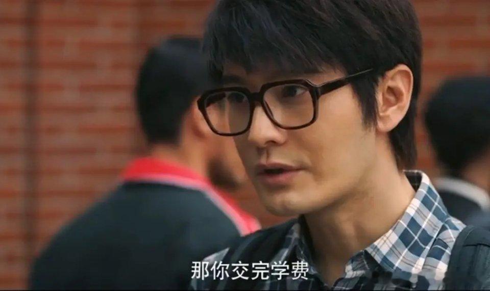 王鸥和黄晓明的校园青春剧到底谁在看！现在校园剧的门槛这么低吗 ​​​